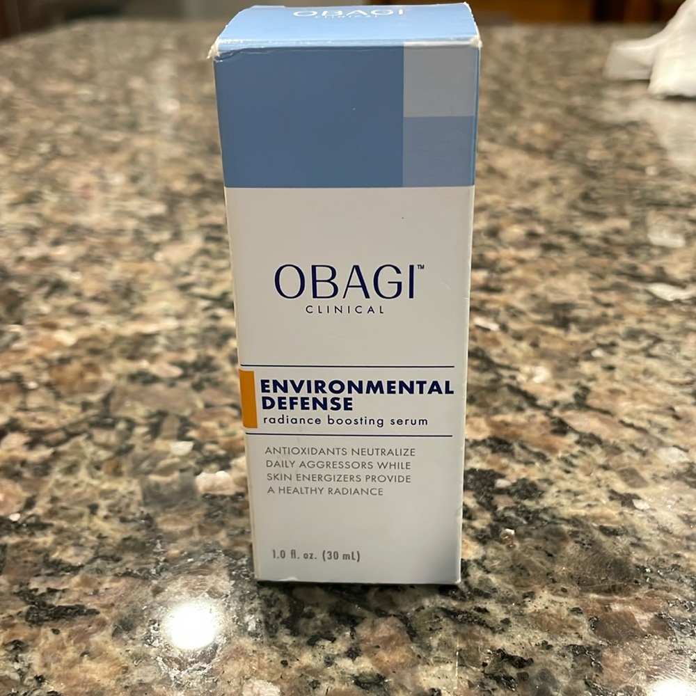 Environmental Defense Radiance Boosting Serum